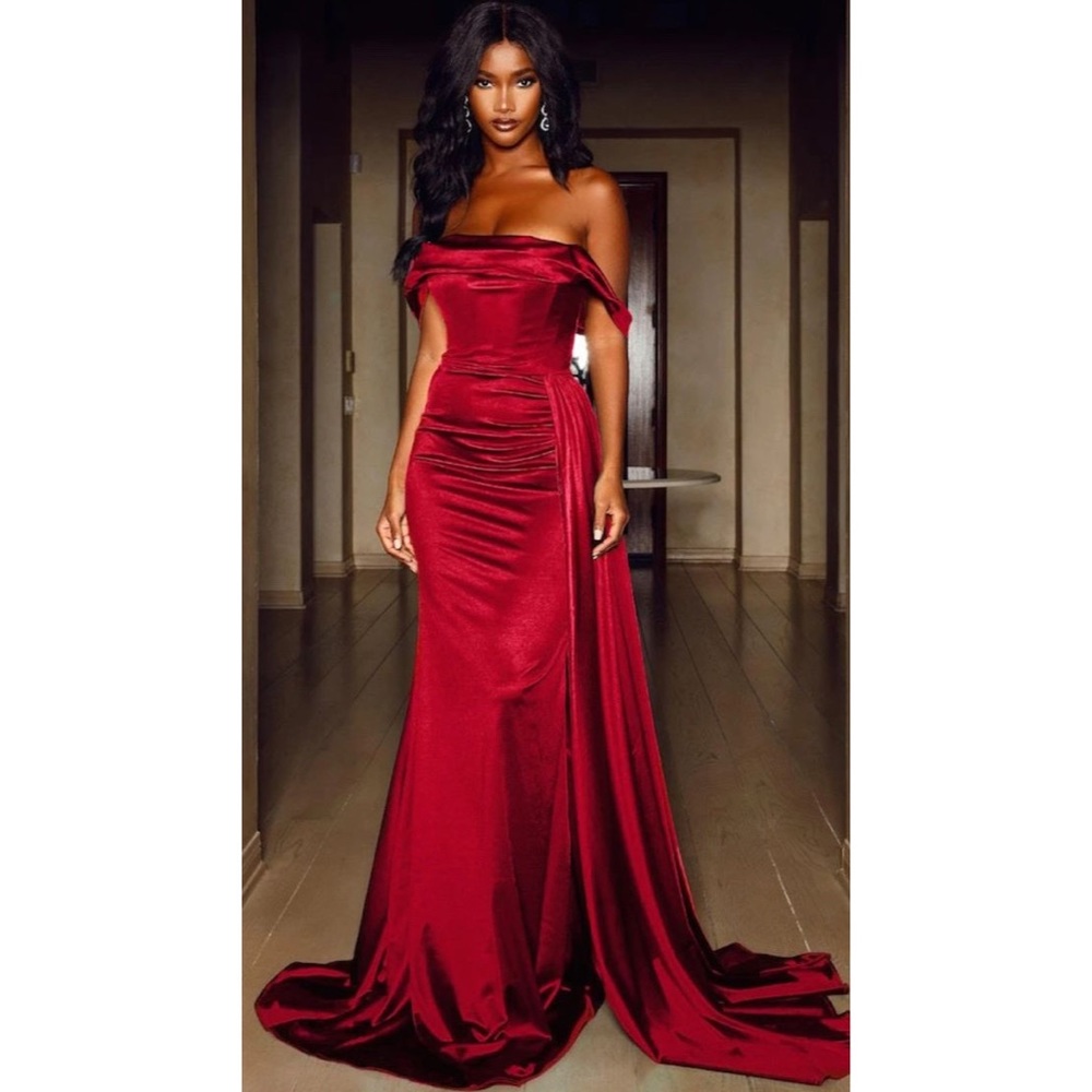 Corset Gown w/ Sash- Ruby SIZE: 12